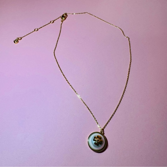 Kate Spade Clover Pendant Necklace - NEW in Box - Picture 3 of 5